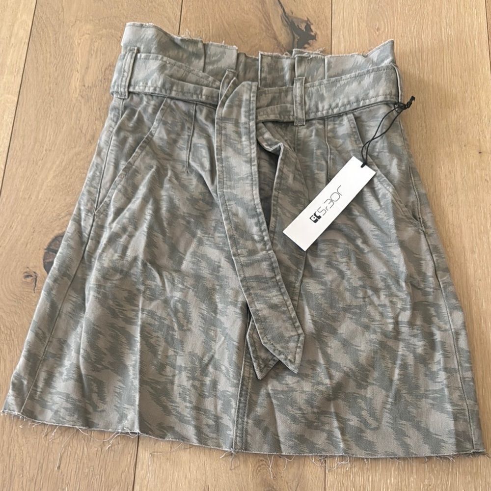 Joe’s jeans calypso denim skirt -color ghost gray with ikat print